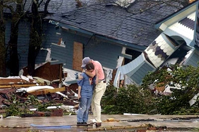 hurricane katrina damage people